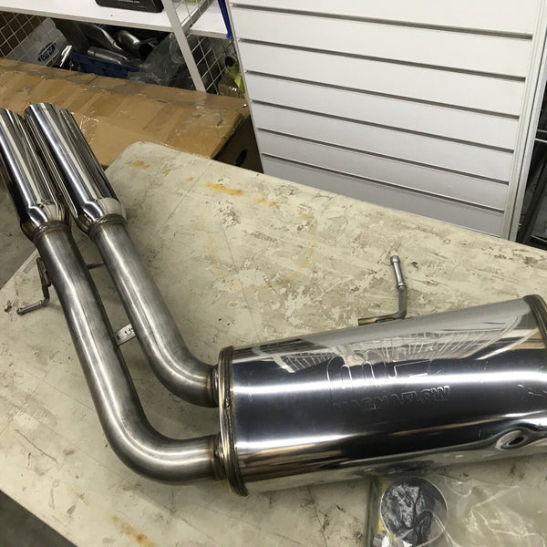 MagnaFlow 15842 Street Series Performance Exhaust System 2003-07 Chevy GMC Pickup