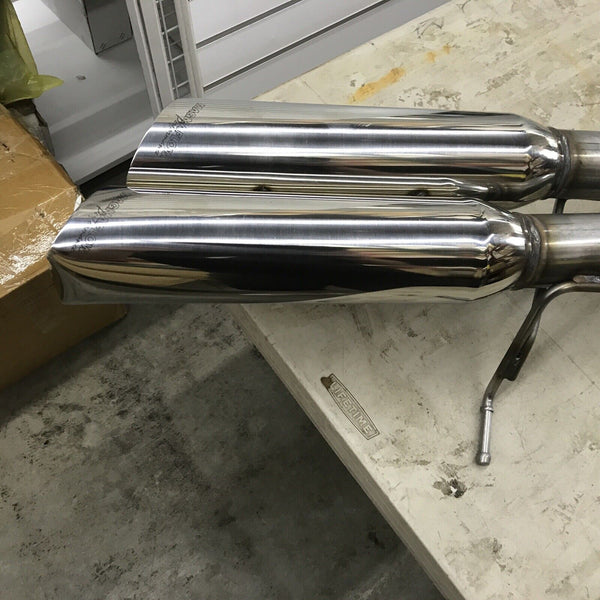 MagnaFlow 15842 Street Series Performance Exhaust System 2003-07 Chevy GMC Pickup