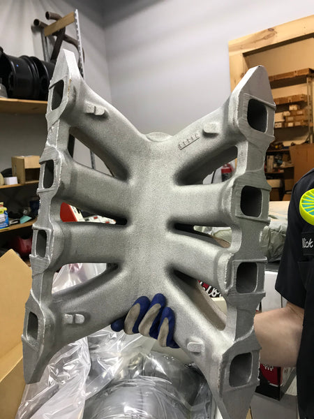 Edelbrock Intake Manifold 28829  (Un-Machined