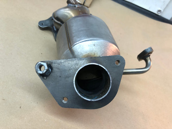 MagnaFlow 52029 Direct Fit Catalytic Converter for 2011-2015 Honda CR-Z Gas