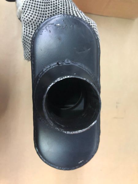 Flowmaster 42441 CHAMBERED MUFFLER 40 Series - 2.25 Offset In / 2.25 Center Out