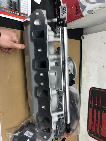 Edelbrock 35930 - Edelbrock Pro-Flo 4 EFI System