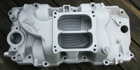 Edelbrock C454 BBC Intake Manifold Dominator