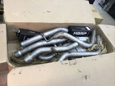MBRP S5010409 Stainless Cat Back Exhaust for 2001-06 Silverado Sierra 2500HD 6.0