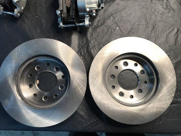 Leed Brakes RC4001 Rear Disc Brake Kit Mopar 8 1/4 & 9 1/4 11 in. Plain Rotors Z